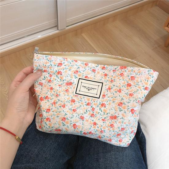 

Косметичка с красочным цветочным принтом на молнии, большая вместимость, милый натуральный стиль, портативные косметические очки, женская сумка для туалетных принадлежностей