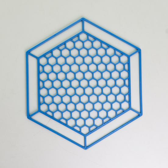 Floating Bee Watering Station Garden Butterfly Insect Waterer Outdoor Bee Baths Drinking Station for Thirsty Pollinators