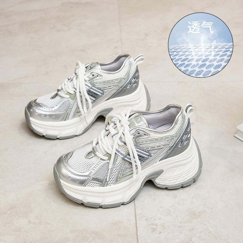 Inner heightening platform retro dad shoes women's 2025 spring new sports shoes casual shoes German training shoes Forrest Gump shoes women