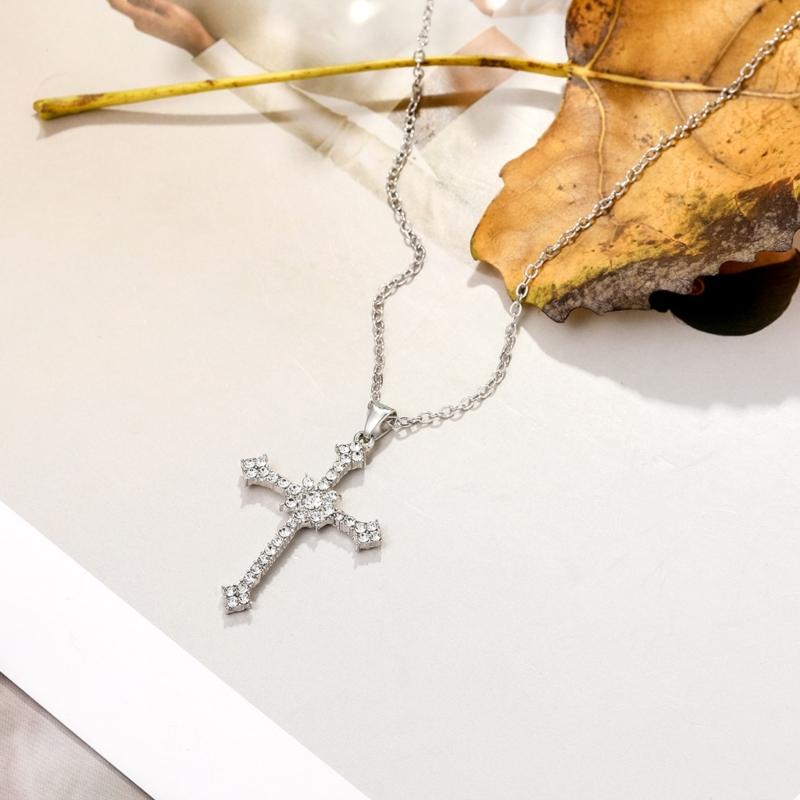 European and American Street Zircon Cross-shape Clavicle Chain Necklace Girls Light Luxury Women Niche Simple Necklace