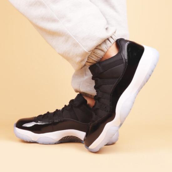 Jordan 11 Retro Low GS 'Space Jam' FV5121-004