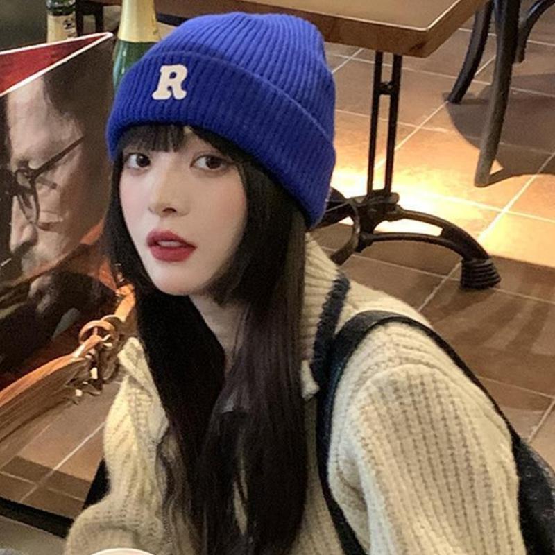 Popular Letter Beanie Hat for Female Y2K Girl Winter Autumn Thick Crochet Hat Soft Breathable Women Casual Skull Cap