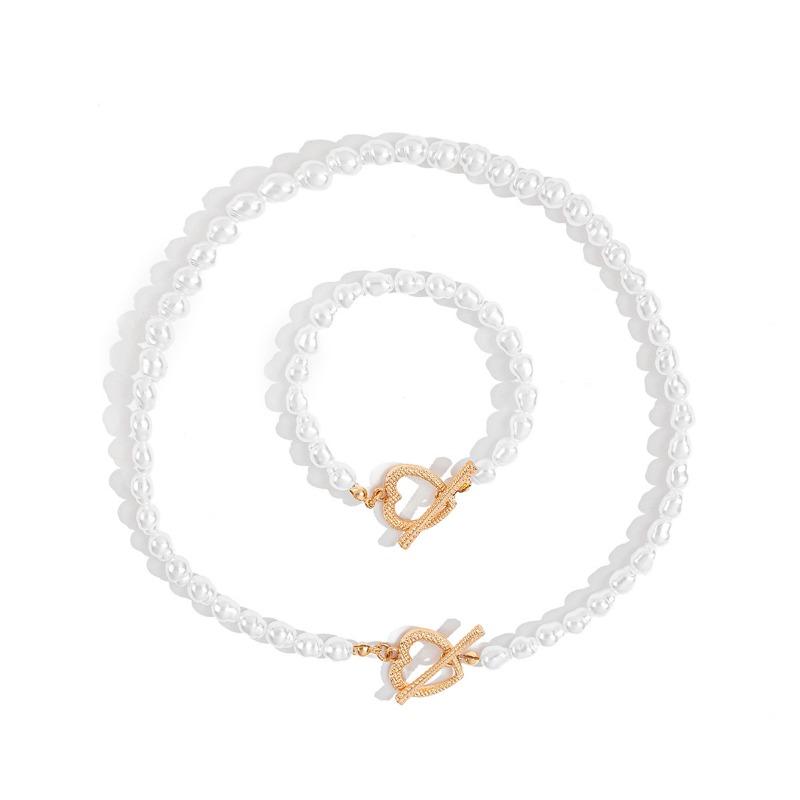 Fashion Versatile Irregular Shaped Pearl Necklace Bracelet Temperament Sweet Design Sense Love Jewelry Hot Sale
