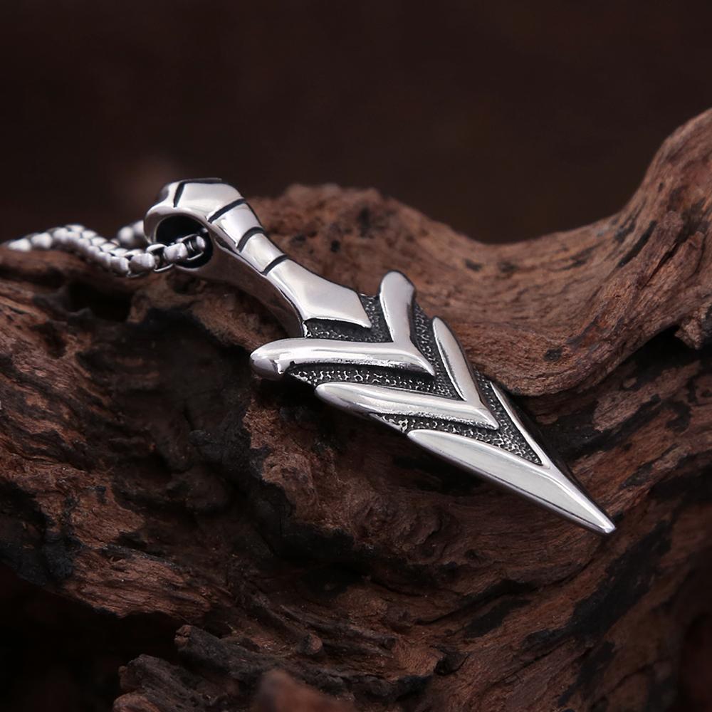 Punk Vintage Stainless Steel Arrow Pendant Necklace Cool Hip Hop Arrowhead Necklace Simple Fashion Amulet Jewelry Gift Wholesale
