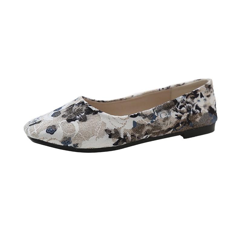Fashion 2024 Spring and Summer New Casual Women's Shoes Embroidered Embroidery Shallow Mouth Round Toe Slip-on Shoes Women's Large Size