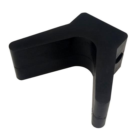 Bootsanhänger Buganschlag Stabiler Halt Y-förmiger Bugrahmen mit 2-Zoll-Rollenbefestigungsbreite 4-Zoll V-Spannung Nicht markierender Rostfreier Bootsbuganschlag