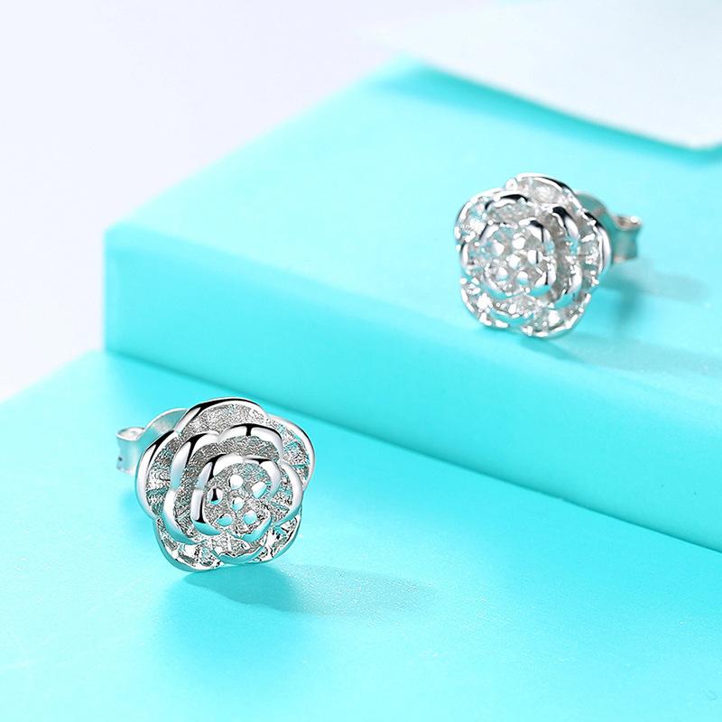 Camellia Stud Earrings Female Romantic Elegant Flower Earrings Popular Products Small Fresh Korean Version Niche Design Accessories