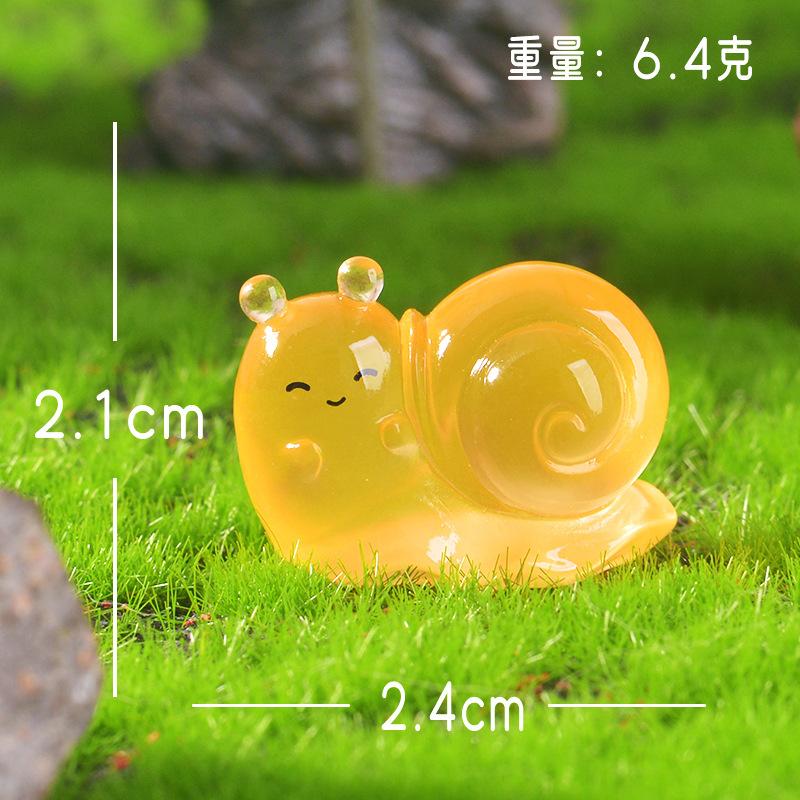 6-Pack in the Dark Figurines - Miniature Garden Decor, Cute Animal Statues for Garden and Terrarium
