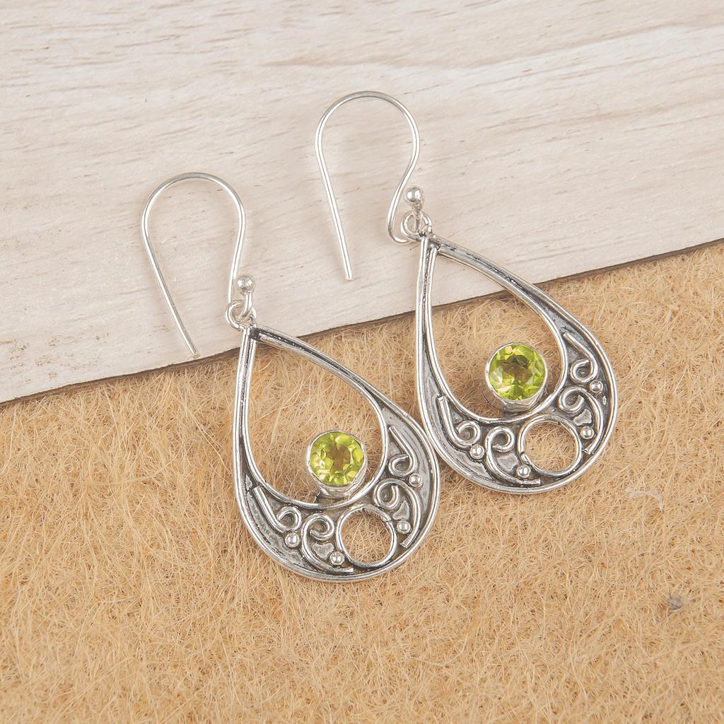 Kolczyki z peridotem, biżuteria z kamieni szlachetnych, kolczyki ze srebra próby 925, ręcznie robiona biżuteria, kolczyki z kamieniami szlachetnymi, prezent dla niego