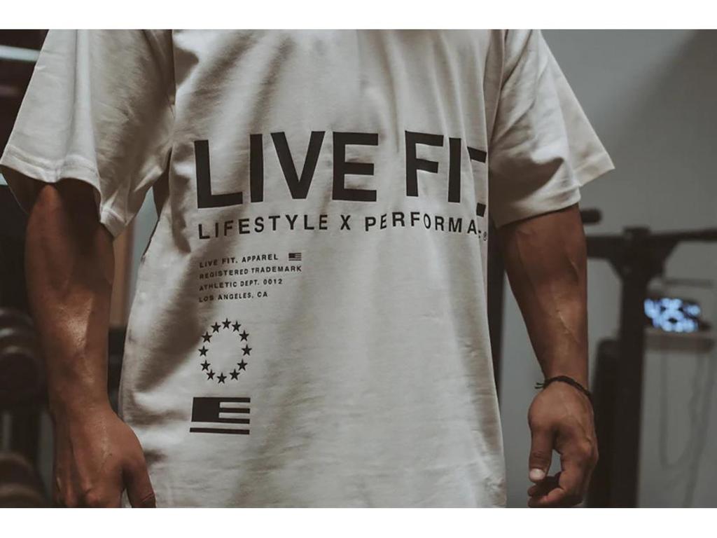 Pánské nadměrné velikosti ležérní fitness tričko s krátkým rukávem a kulatým výstřihem - Prodyšné, široká ramena, streetwear.