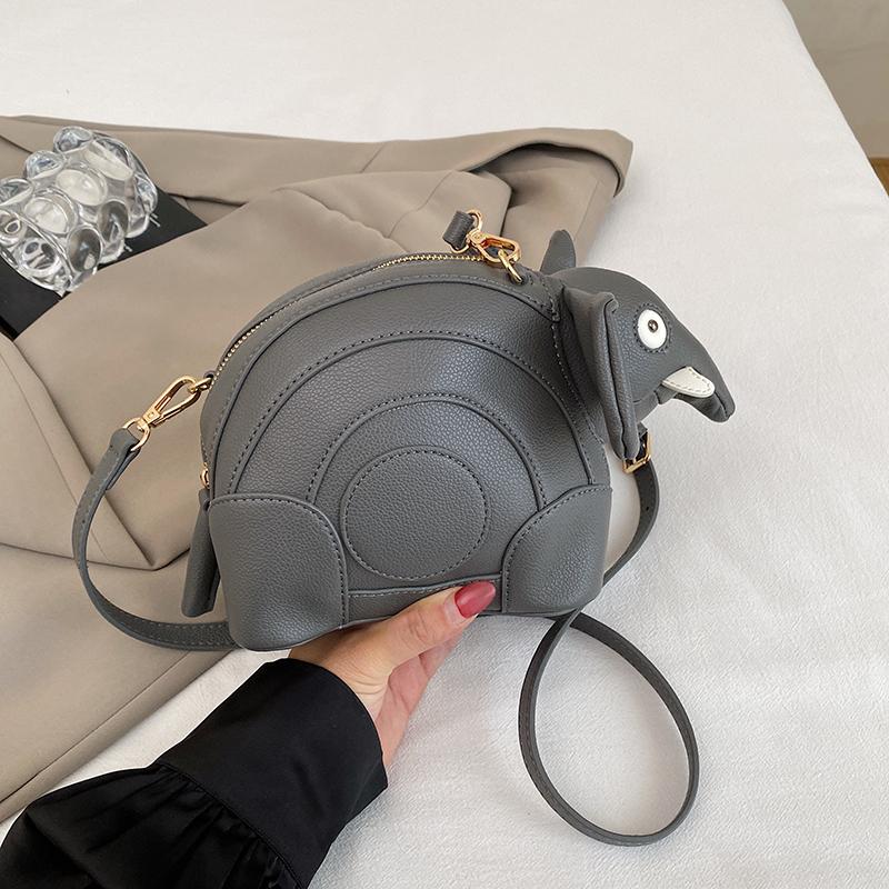 Women's casual fashion creative baby elephant bag large capacity new funny commuter bag