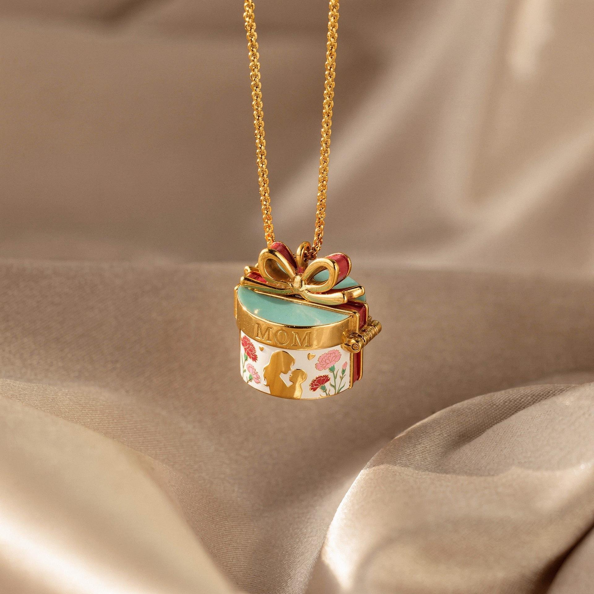 

Warm Gift Box Necklace Painted Decorative Bow Gift Box Pendant For Mother Gift