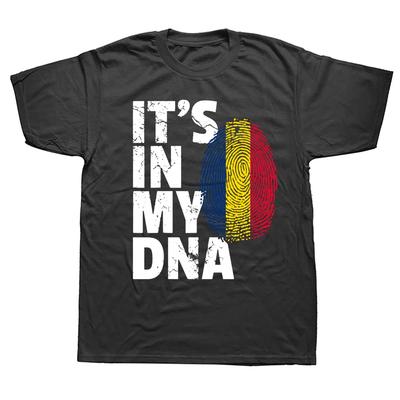 Lustige ITS IN MY DNA Rumänien Rumänien Flagge T-Shirts Grafik Baumwolle Streetwear Kurzarm Geburtstagsgeschenke Sommer Stil T-Shirt