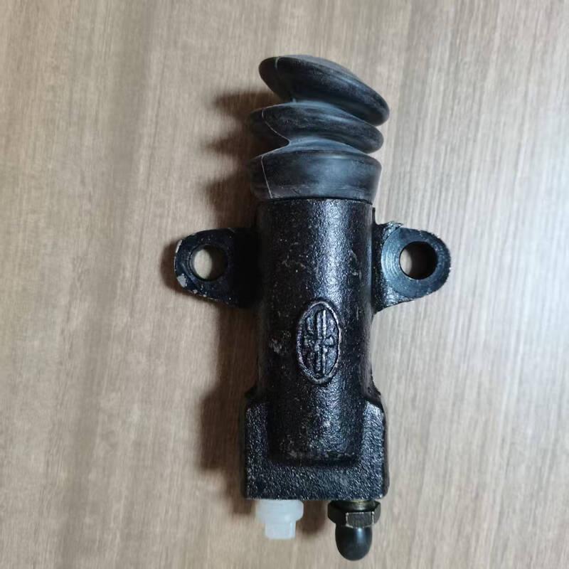 Jiefang CA1121J CA1122J Original Clutch Slave Cylinder