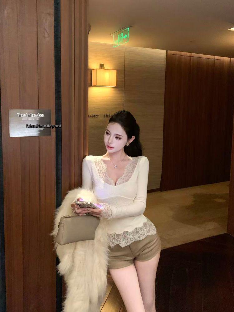 Women's Slim Fit Lace Patchwork V-Neck Long Sleeve Waist-Cinching Apricot Top - Autumn/Winter
