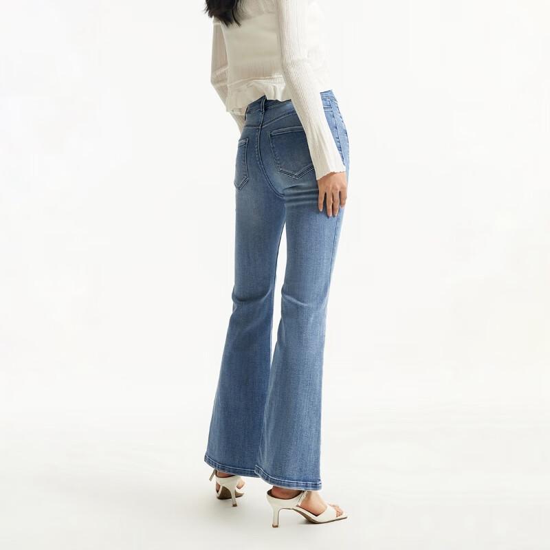 Veromoda Women's High-Waist Kick Flare Light Wash Jeans