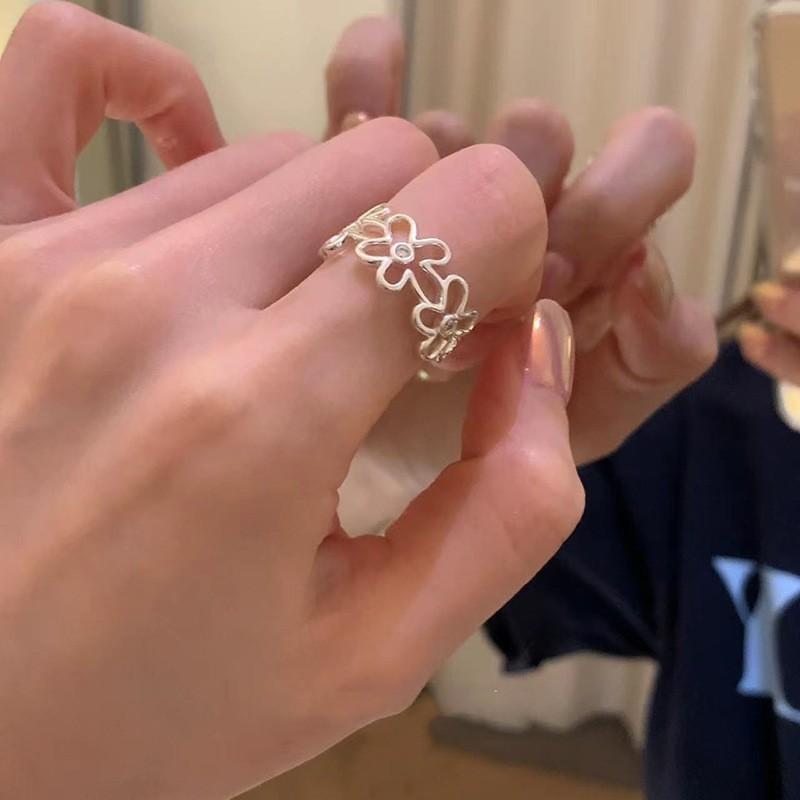 Sterling 925 Chic Silver Ring With Sparkly Zirconia Stones For Unique Womens Accessories