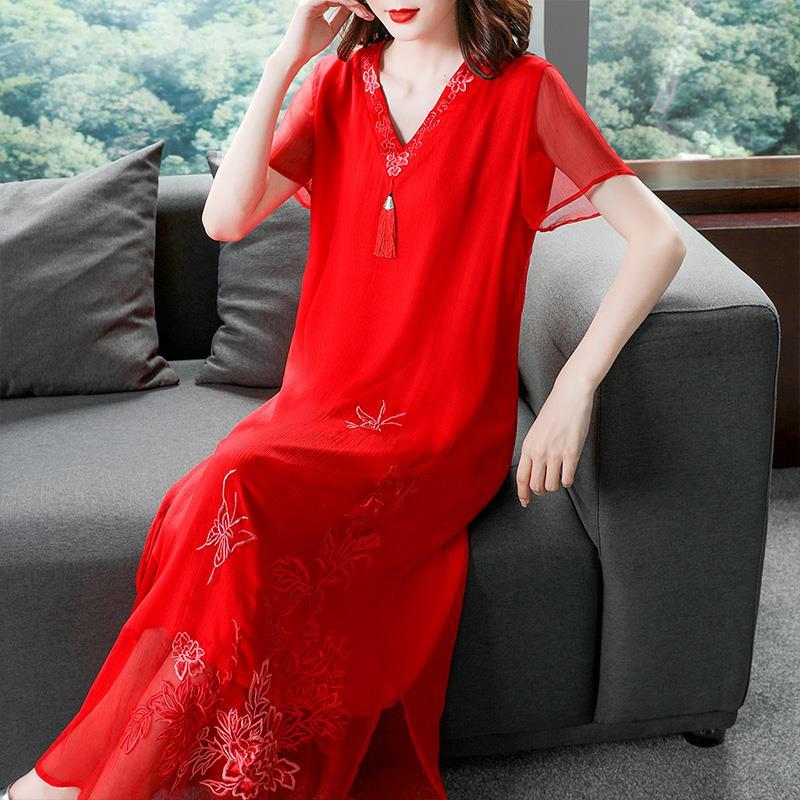 Chinese Style Embroidered Dress Summer Women Slim-Fitting Vintage Design with V-Neck A-Line Cheongsam Dress
