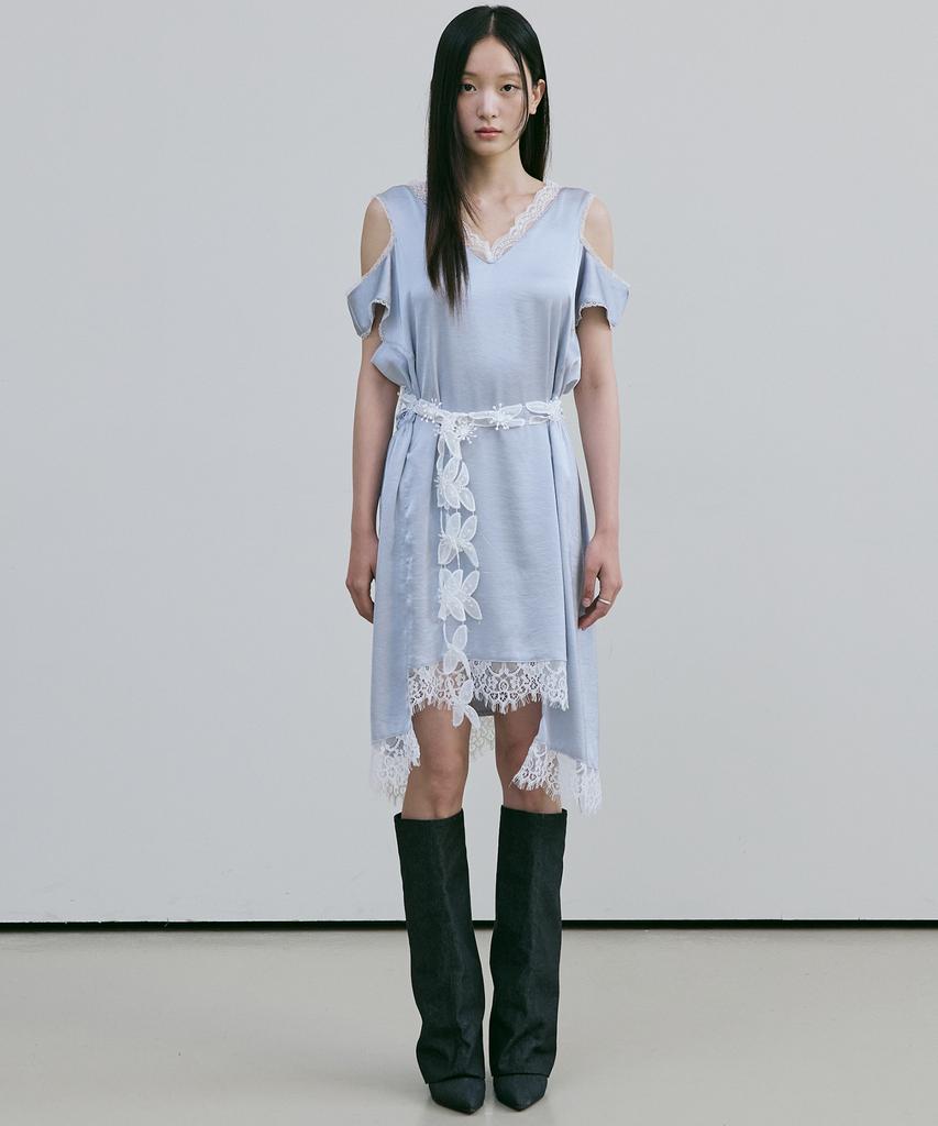 Beleudeunua Lace Trim Satin Dress (Blue)