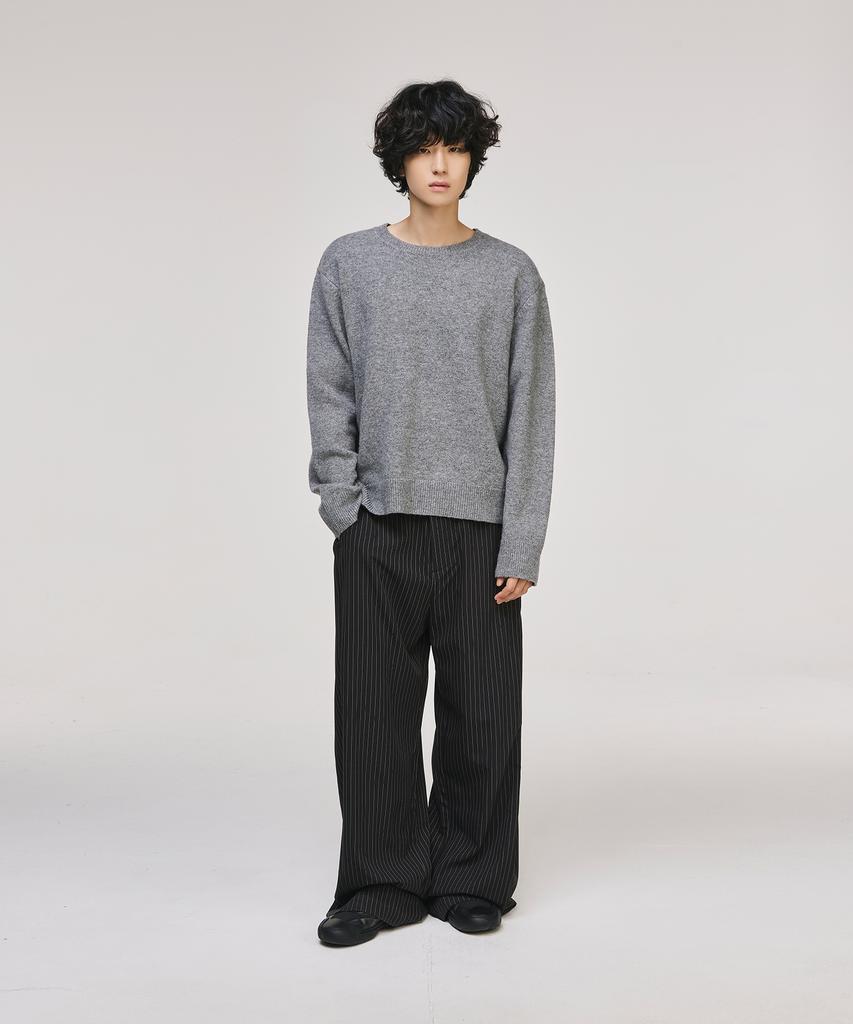SIGNATURE Blend Shade Round Neck Knit [Gray]