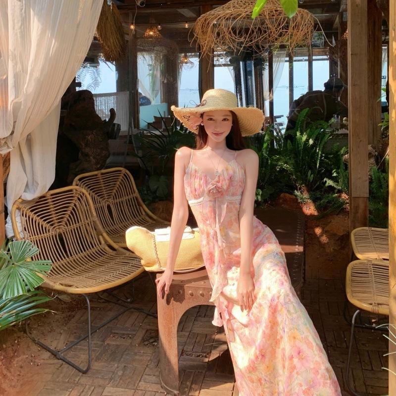 Summer sweet pink flower floral suspender dress dating photo travel wear niche coffee break vacation dress