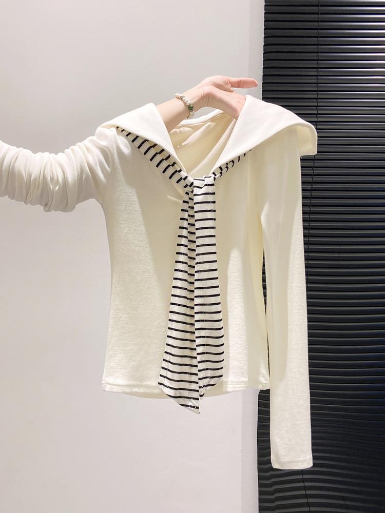 Minimalist Long Sleeve T Shirt For Women With Striped Pattern And Crew Neck For Casual Wear