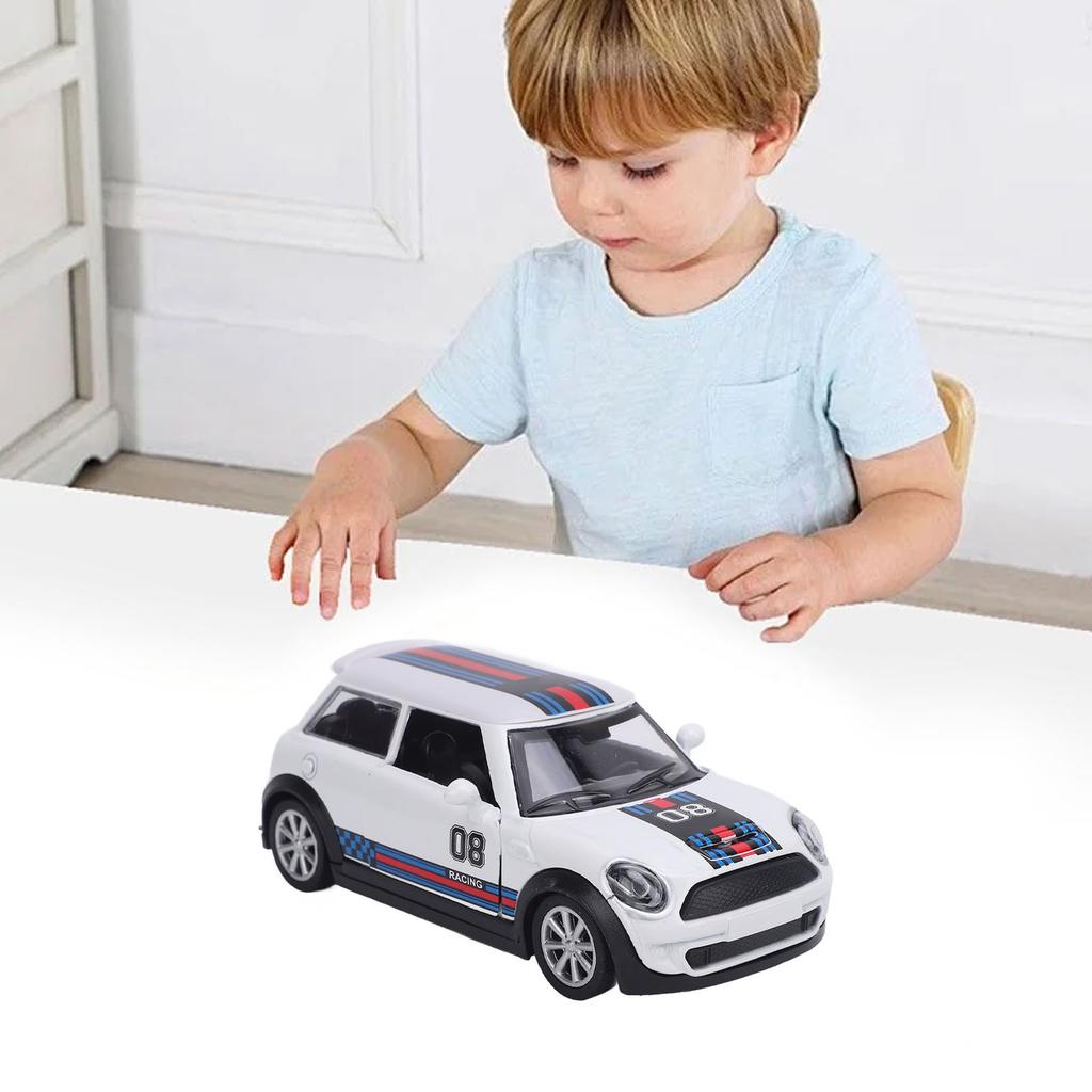 1:32 Legierte Rückziehwagen Batteriebetriebenes Die-Cast-Modellauto für Kinder ab 3 Jahren
