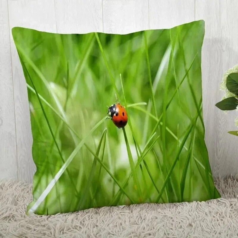 Natural ladybug pattern pillowcase home room decoration office chair living room sofa cushion cover peach skin pillowcase