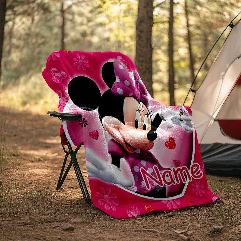 Customizable Minnie Throw Blanket – Personalized Name, All-Season Cozy Snug Blanket, Machine Washable, Personalized Blanket