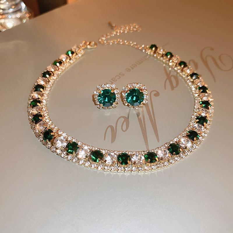 European & American Luxury Zircon Jewelry Set: Retro Clavicle Chain Necklace, Versatile Fashion Accessory