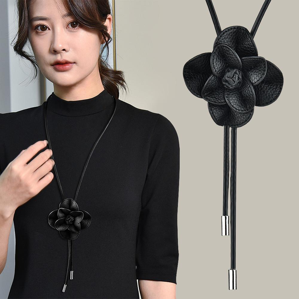 Floral Handmade Chic Rose Choker Necklace For Women With Unique Mixed Material Craftsmanship