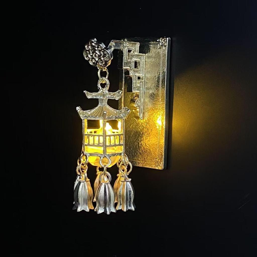 Ancient Style Luminous Lantern Refrigerator Magnet with Pavilion Tassel and Pearl Ornament