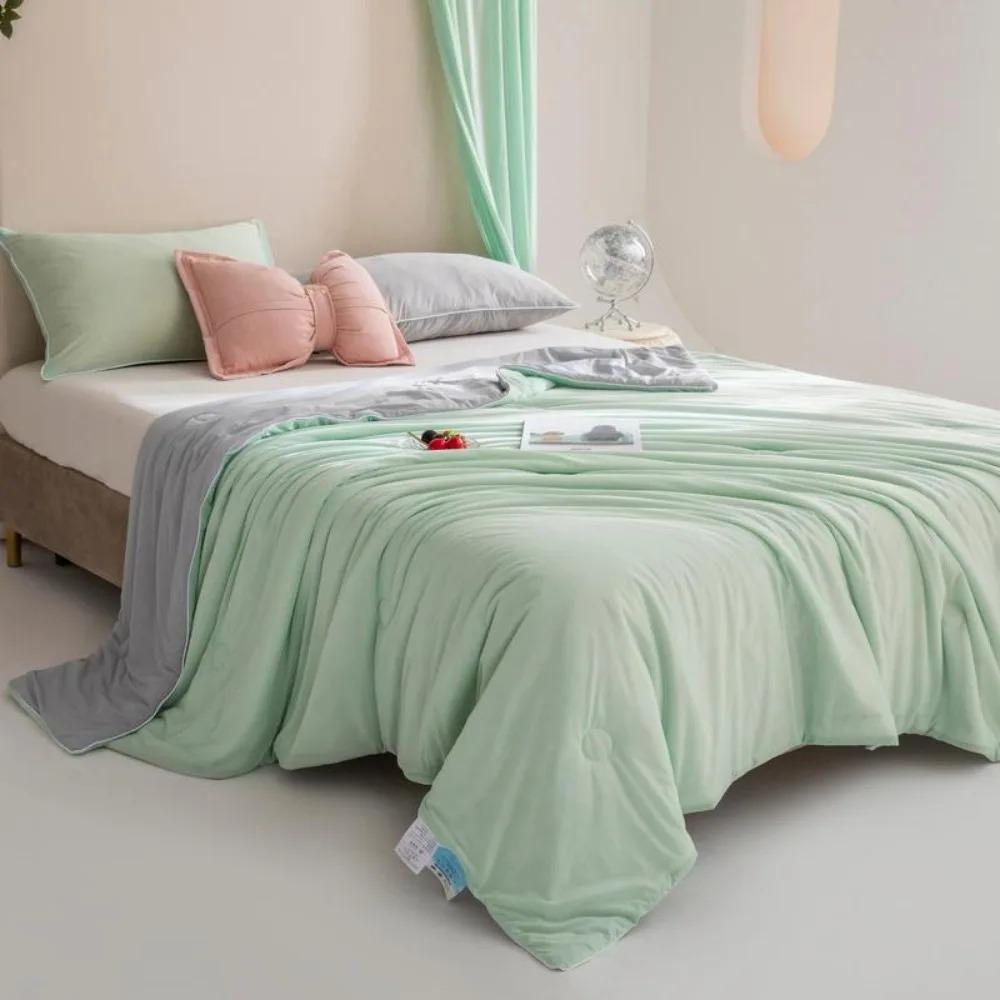 Air Condition Comforter for Summer Pure Color Ice Silk Cooling Blanket Lightweight and Smooth Twin/King Size Cold Quilt
