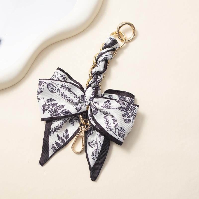 Gold Chain Butterfly Bag Strap Extension: Stylish High-Grade Replacement for Women's Bags