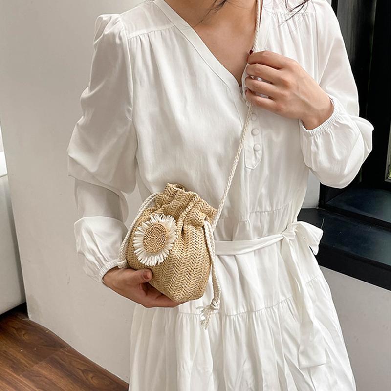 Słomkowe torby plażowe ze sznurkiem, torby z haftem kwiatowym, damskie plażowe torby typu bucket crossbody do podróży