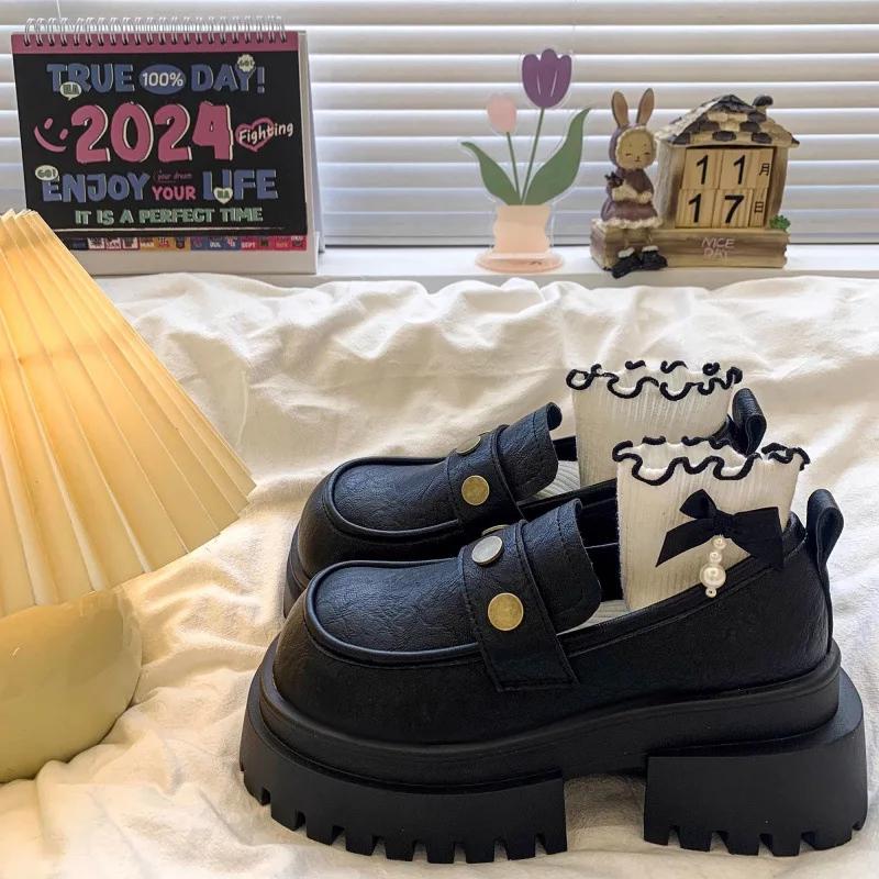 Retro Černé Zvýšené Dámské Boty s Velkou Špičkou Nový Styl Univerzální Mokasíny Britský Styl Malé Kožené Boty