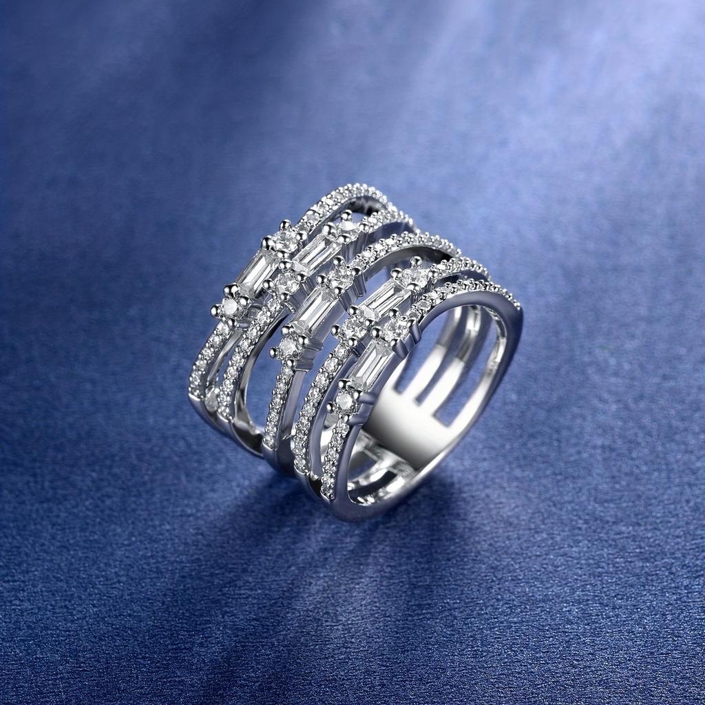 European and American Irregular Personalized Rings Do Not Fade for Men and Women, and There Are Many Hot Jewelry with Wrapped Zircon Rings.