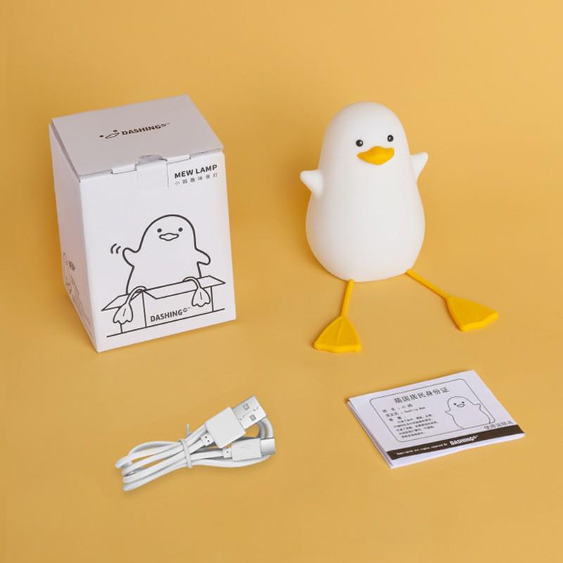 Whale Pat Pat Silicone Night Light - Color-Changing Sleep Aid and Eye Protection for Bedroom Ambiance