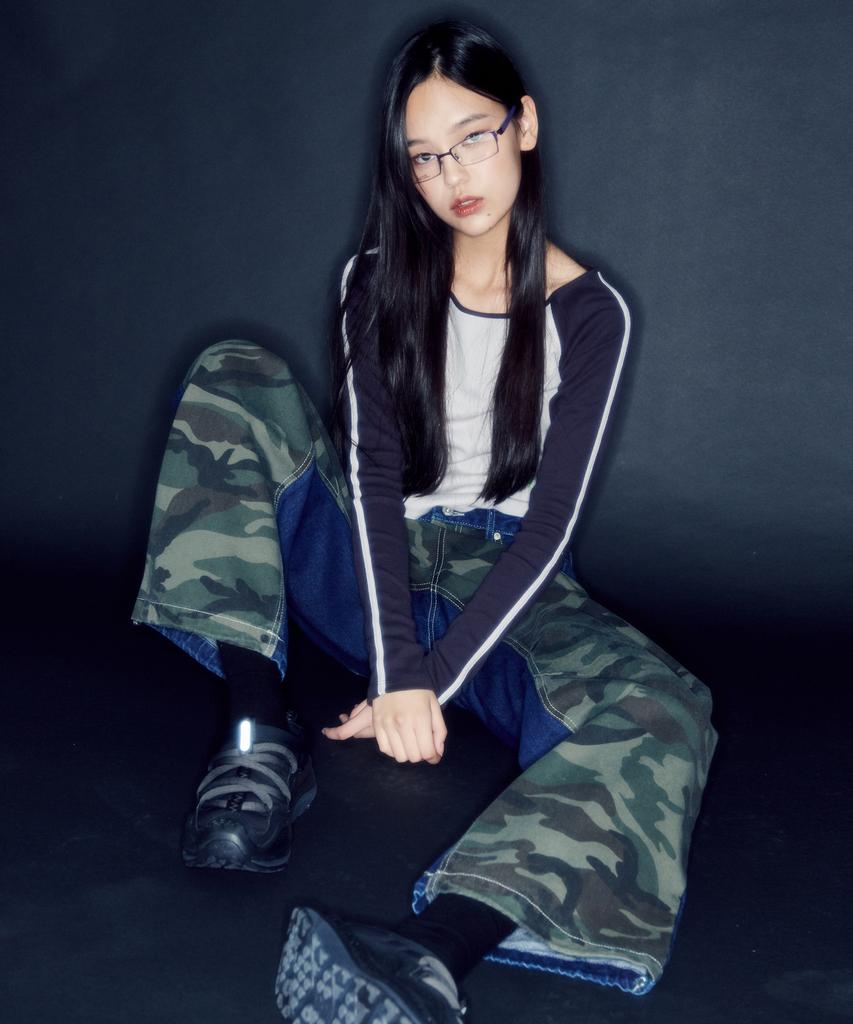 Leoninghai Camouflage Panel Denim Pants [Blue]