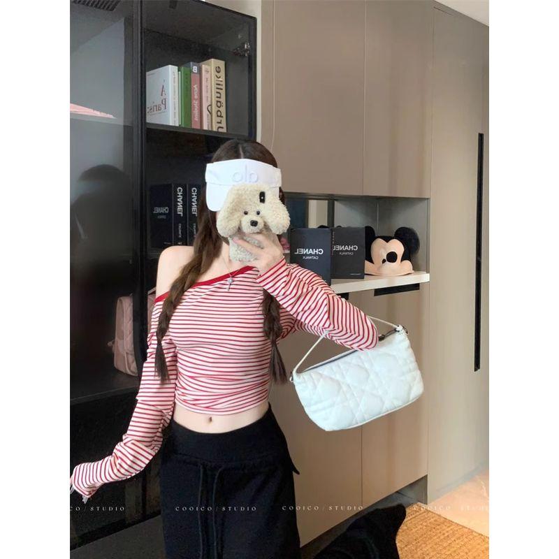 Kumikumi Design Sense Sloping Shoulder Contrast Color Stripe Temperament Long sleeves Shirt Women Autumn Slimming Versatile Chic Top