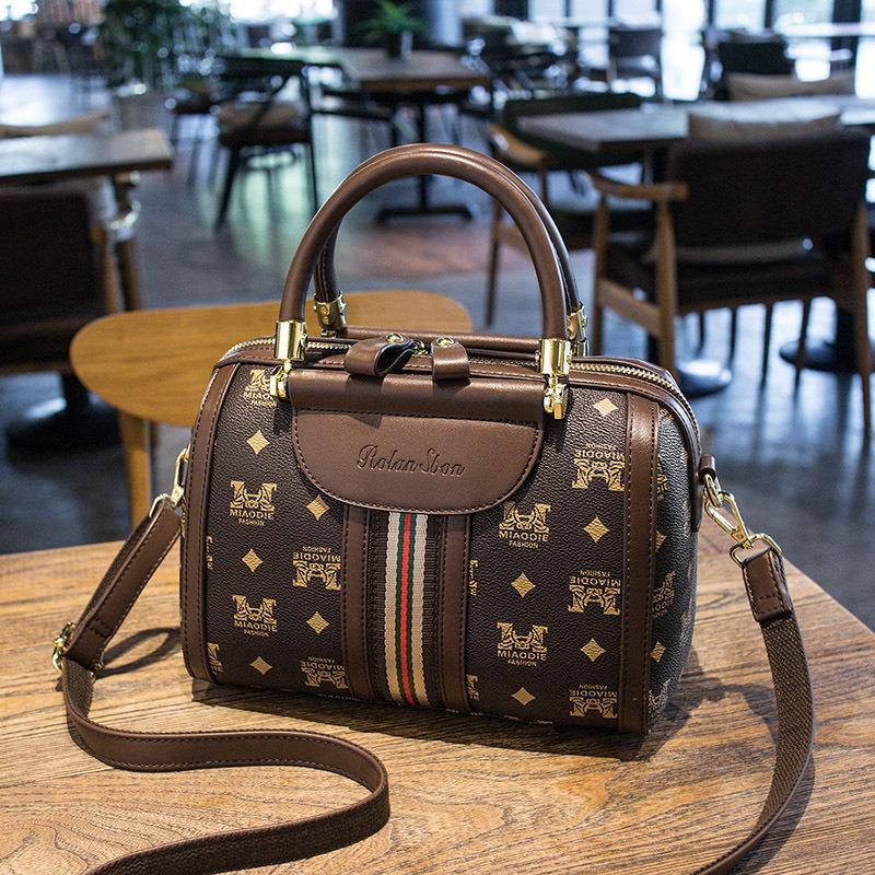 Women's Bag New Versatile Fashion Women's Shoulder Casual Large-capacity Pillow Bag Retro Printed Handbag