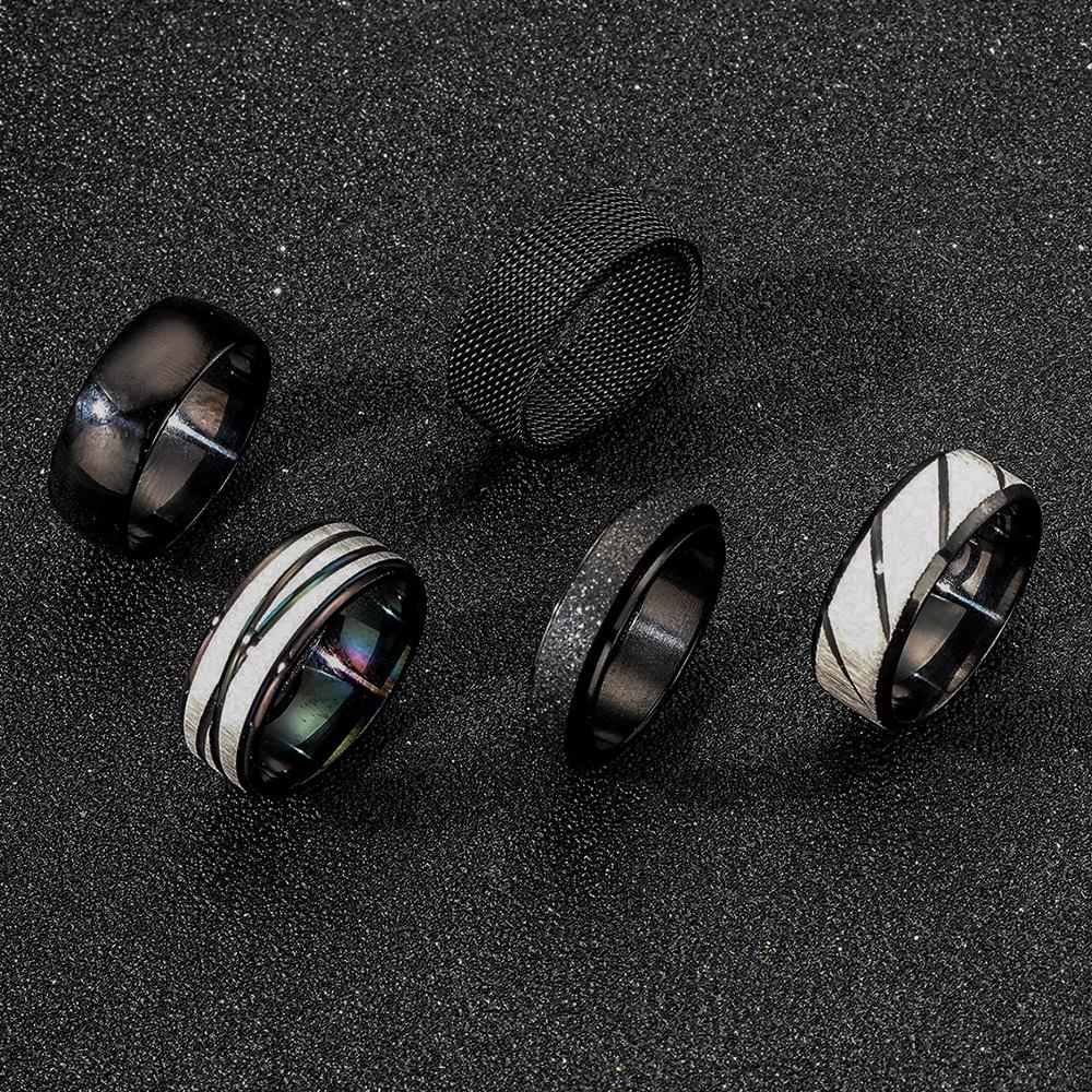 

Высококачественное мужское титановое кольцо из нержавеющей стали с диагональной матовой отделкой Size 8