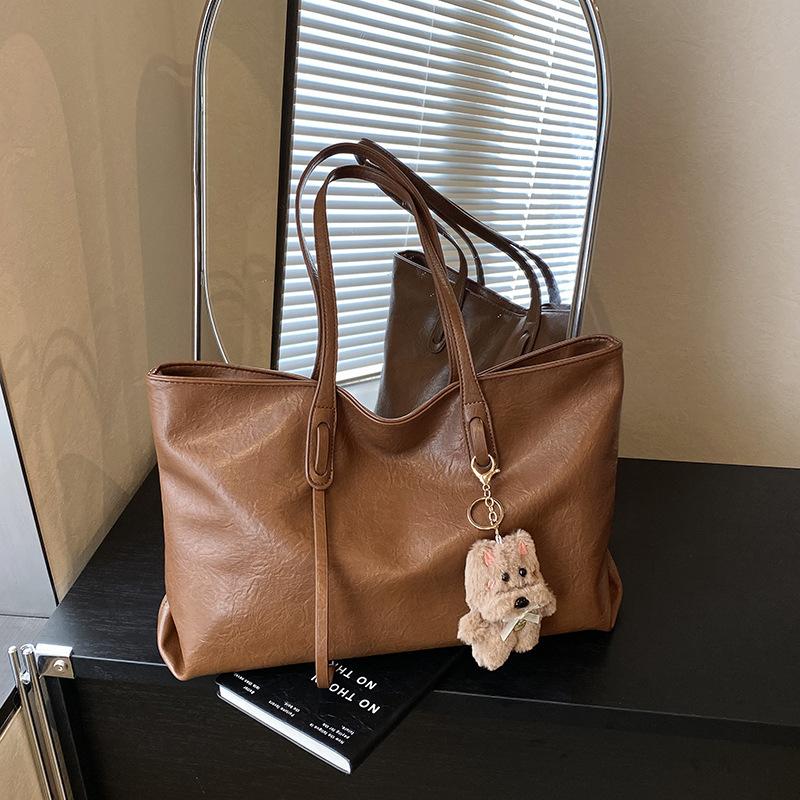 Large-capacity Bag Women's Autumn and Winter Versatile 2025 New Simple Texture Shoulder Bag Retro Work Commuter Tote Bag