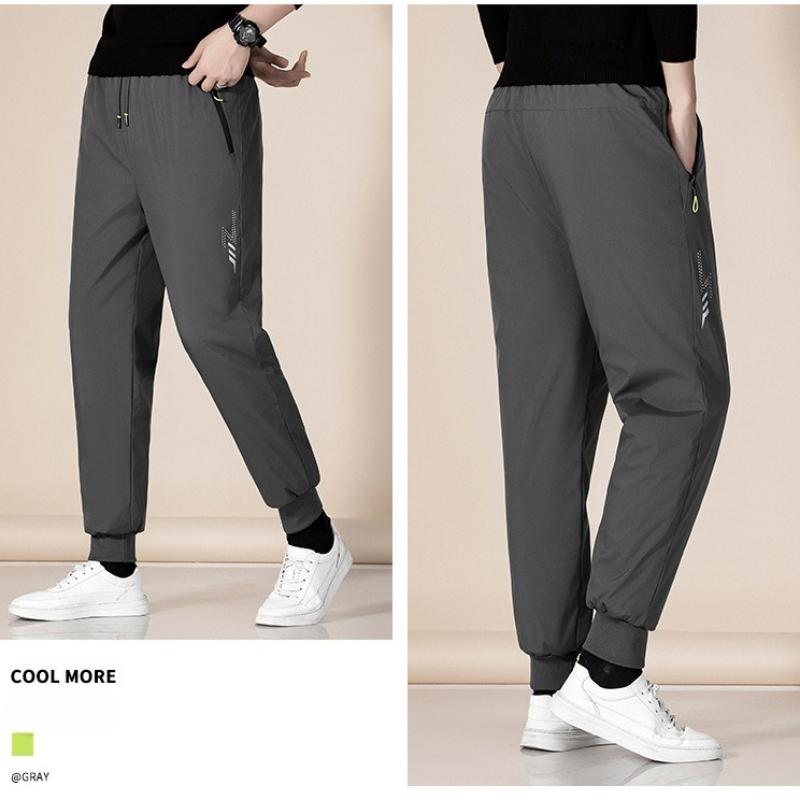 Windproof and waterproof thick cotton trousers for men Winter cold-proof fleece-lined thickened casual trousers Lambswool thermal trousers for men