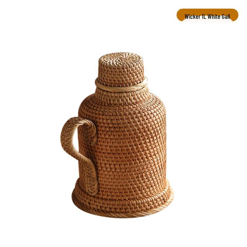 Bamboo Rattan Hot Water Bottle & Retro Thermos for Winter Tea Gatherings