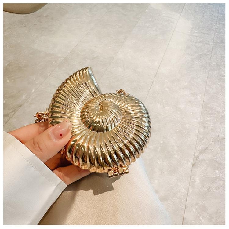 Womens Conch Shape Purse Elegant Acrylic Evening Bag with Chain Strap Crossbody Shoulder Small Handbag for Wedding Party