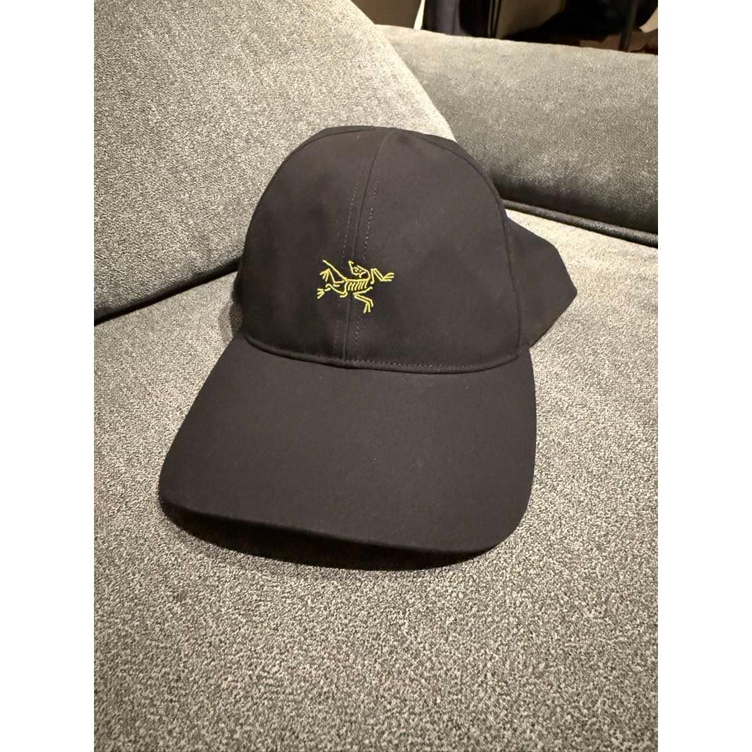 Used ARC TERYX Small Bird Cap Black