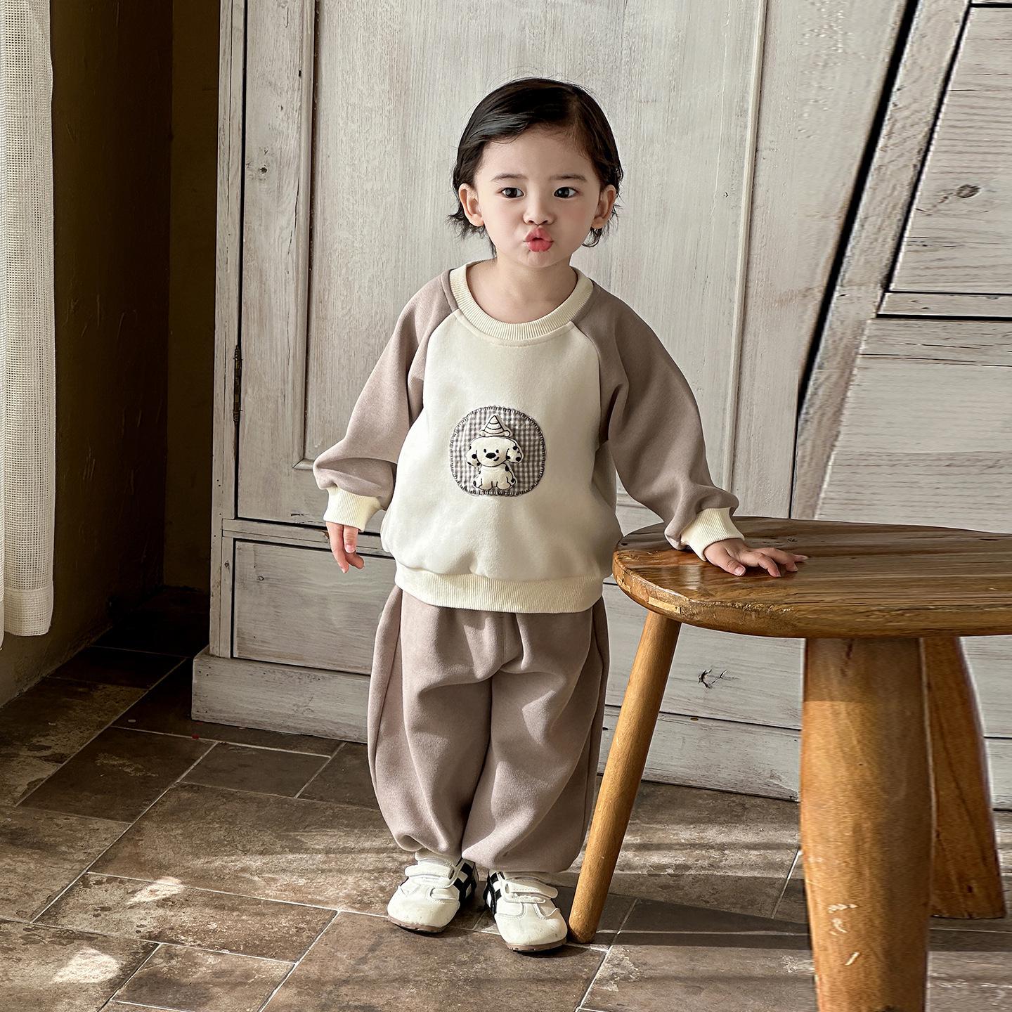 Toddler Boys  Korean Style Sporty Long-Sleeve Top & Casual Sweatpants Set (2026 Spring) 90cm темные хаки