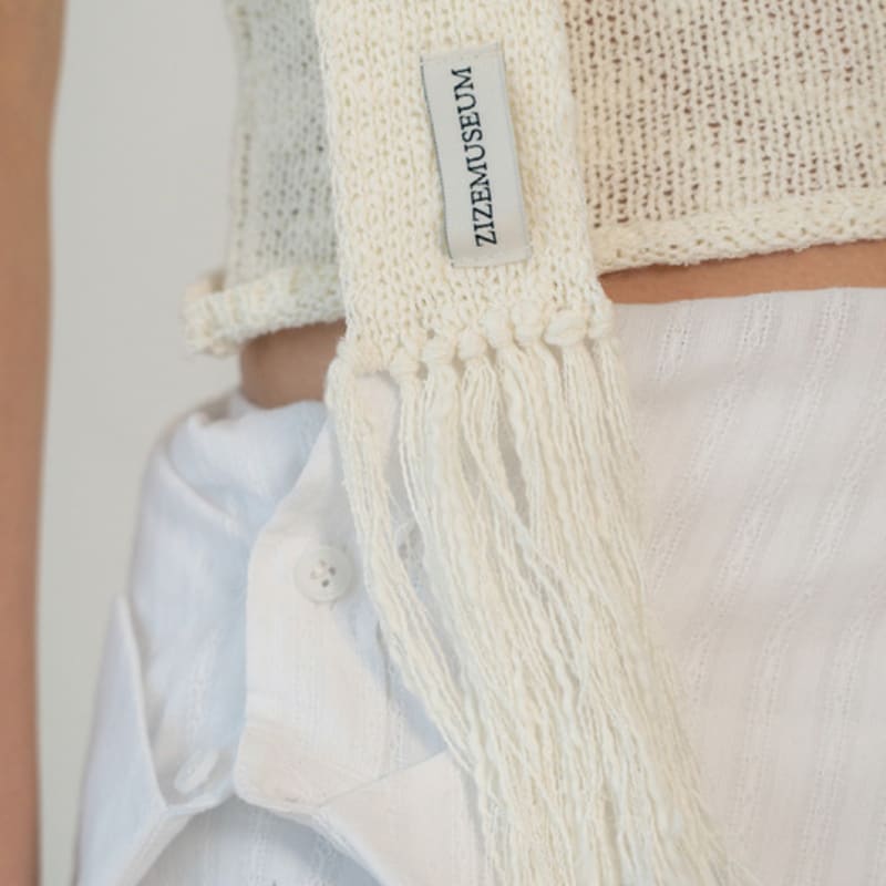 ZIZEMUSEUM ZIZE KNIT MUFFLER (IVORY)