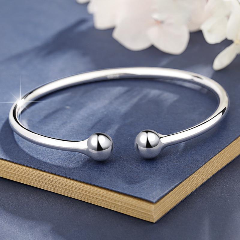 Sleek 925 Silver-Plated Circle Bead Bracelet for Women